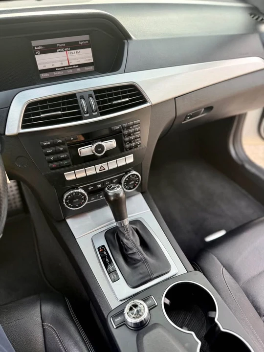 2013 Mercedes-Benz W204 C-Class - Image 11 of 12
