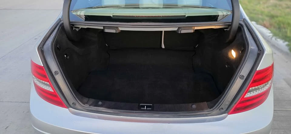 2013 Mercedes-Benz W204 C-Class - Image 18 of 19