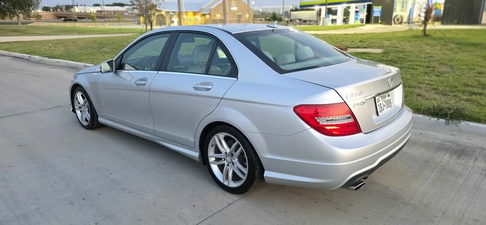 2013 Mercedes-Benz W204 C-Class - Image 5 of 19