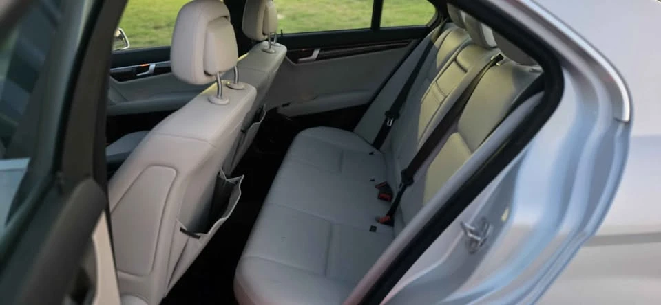 2013 Mercedes-Benz W204 C-Class - Image 16 of 19