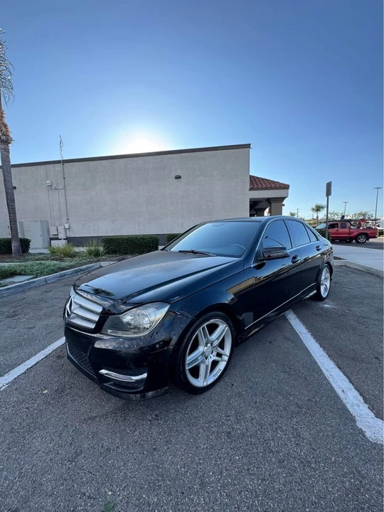 2013 Mercedes-Benz W204 C-Class - Image 2 of 13