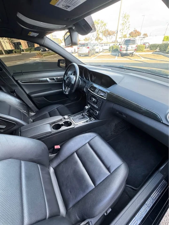 2013 Mercedes-Benz W204 C-Class - Image 12 of 13