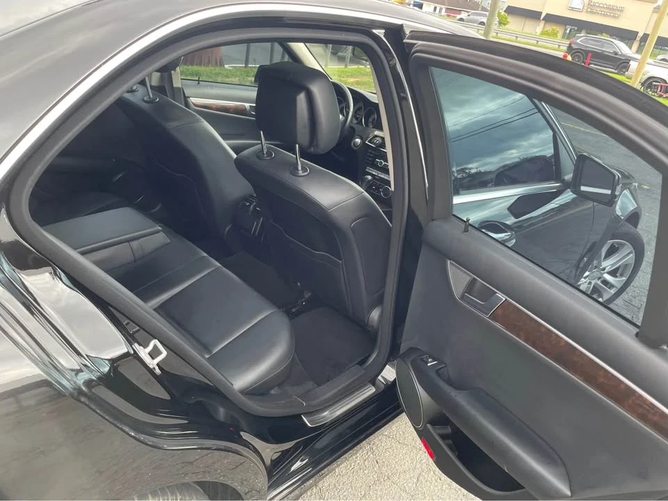 2013 Mercedes-Benz W204 C-Class - Image 15 of 19