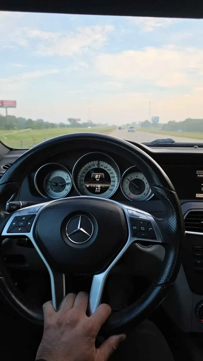 2013 Mercedes-Benz W204 C-Class - Image 18 of 18