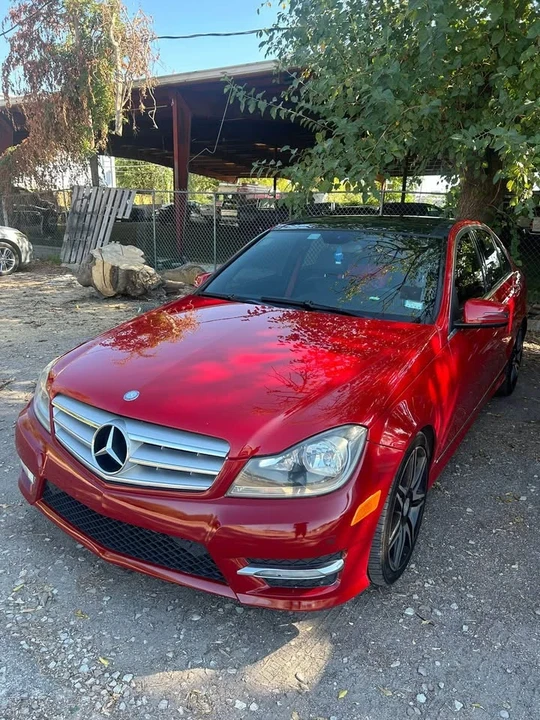 2013 Mercedes-Benz W204 C-Class - Image 2 of 4
