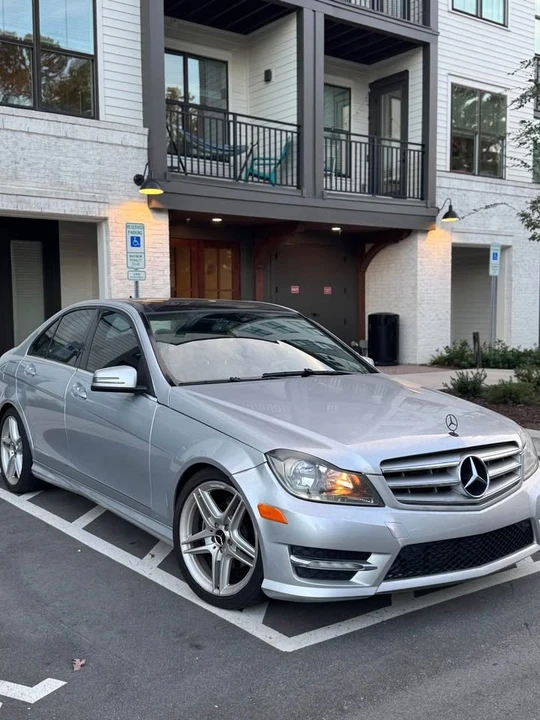 2013 Mercedes-Benz W204 C-Class - Image 2 of 11