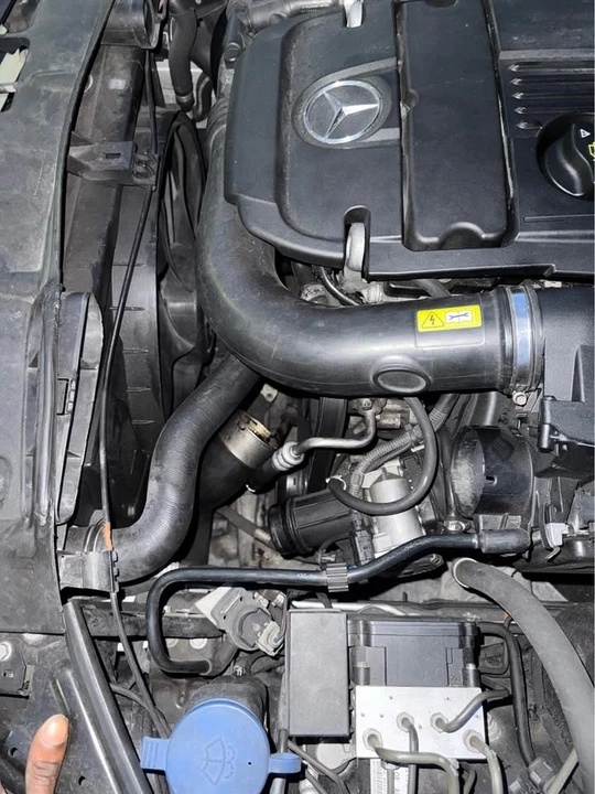2013 Mercedes-Benz W204 C-Class - Image 15 of 19