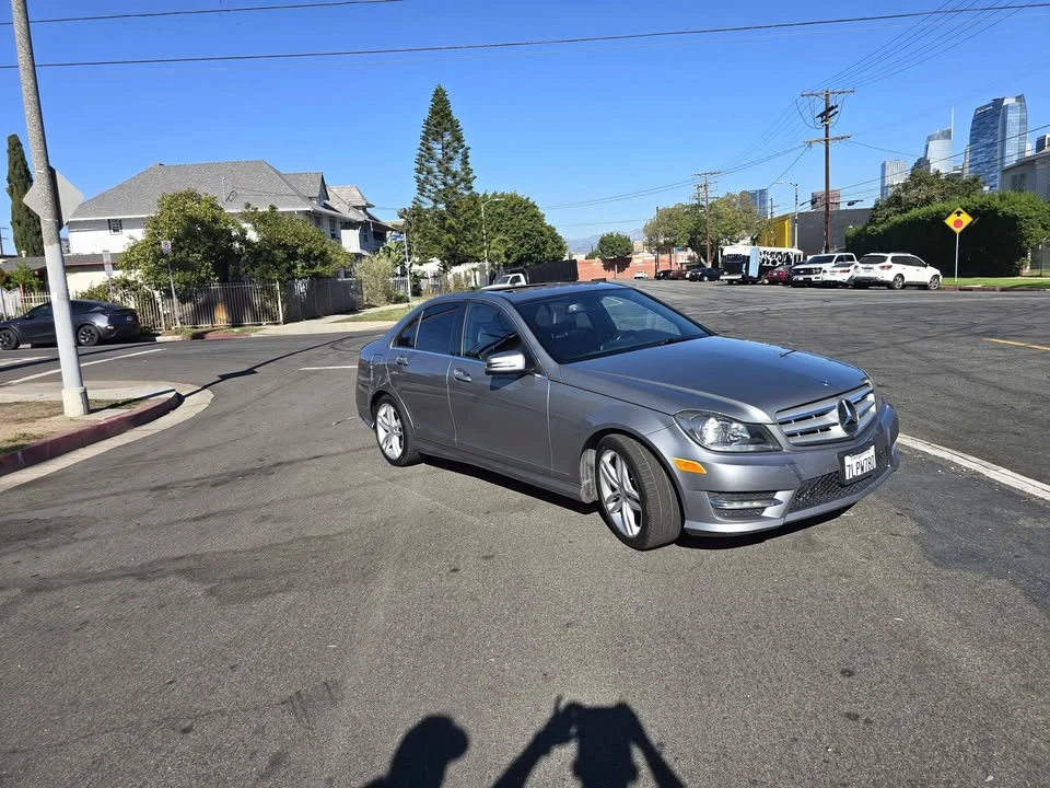 2013 Mercedes-Benz W204 C-Class - Image 4 of 9