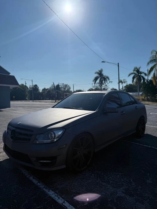 2013 Mercedes-Benz W204 C-Class - Image 11 of 12