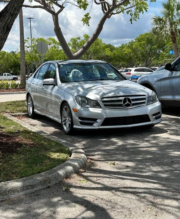 2013 Mercedes-Benz W204 C-Class - Image 3 of 11