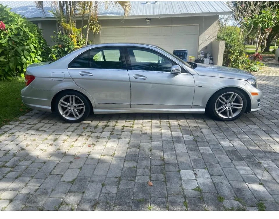 2013 Mercedes-Benz W204 C-Class - Image 8 of 11