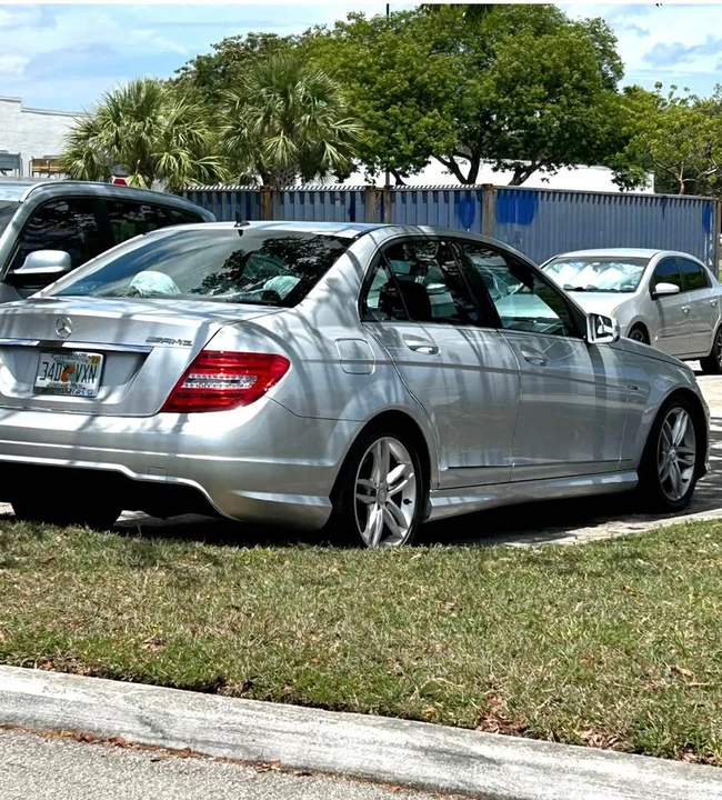 2013 Mercedes-Benz W204 C-Class - Image 2 of 11