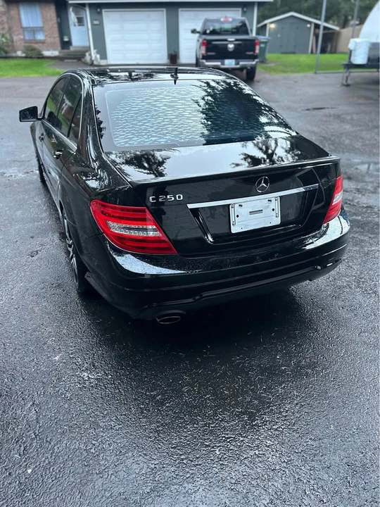2013 Mercedes-Benz W204 C-Class - Image 2 of 9