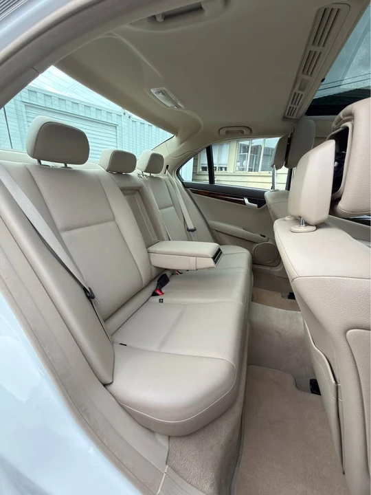 2013 Mercedes-Benz W204 C-Class - Image 14 of 19