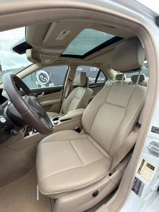 2013 Mercedes-Benz W204 C-Class - Image 9 of 19