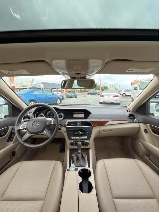 2013 Mercedes-Benz W204 C-Class - Image 10 of 19