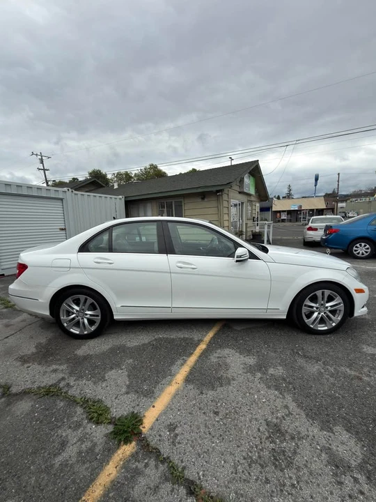 2013 Mercedes-Benz W204 C-Class - Image 8 of 19