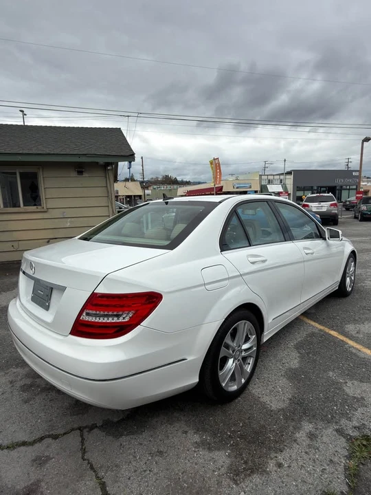2013 Mercedes-Benz W204 C-Class - Image 6 of 19