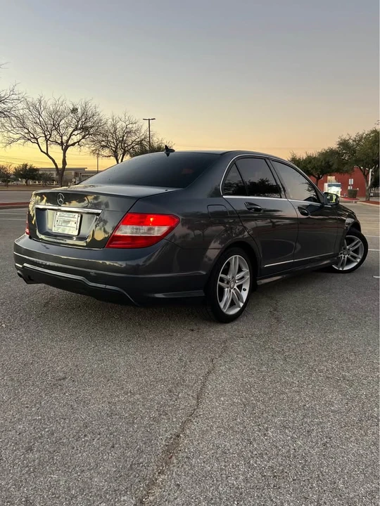 2013 Mercedes-Benz W204 C-Class - Image 3 of 12