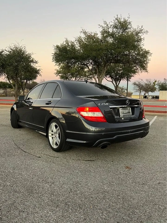 2013 Mercedes-Benz W204 C-Class - Image 2 of 12