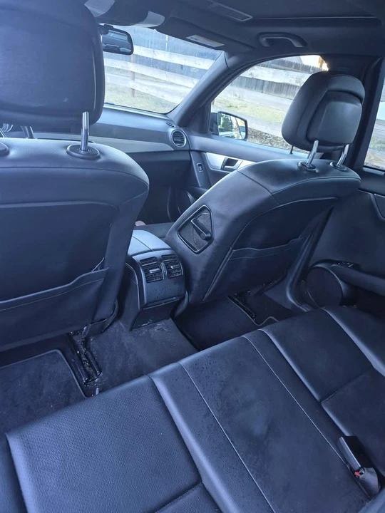 2013 Mercedes-Benz W204 C-Class - Image 8 of 10