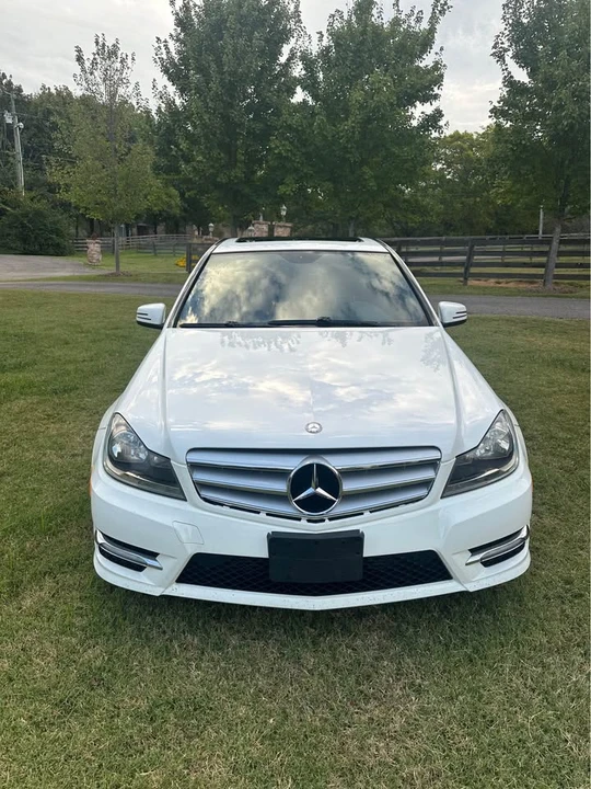 2013 Mercedes-Benz W204 C-Class - Image 2 of 7