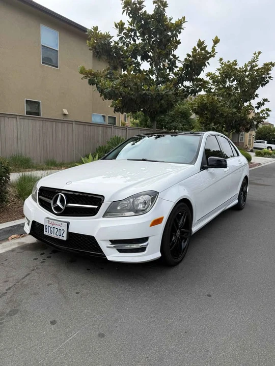 2013 Mercedes-Benz W204 C-Class - Image 2 of 11