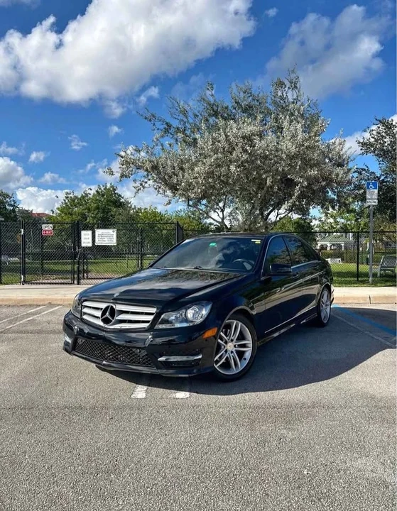 2013 Mercedes-Benz W204 C-Class - Image 14 of 15