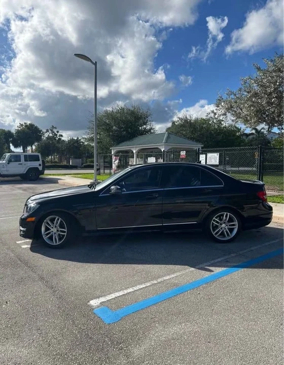 2013 Mercedes-Benz W204 C-Class - Image 3 of 15