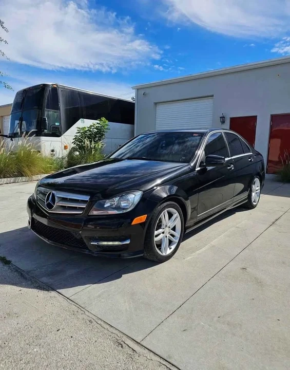 2013 Mercedes-Benz W204 C-Class - Image 7 of 15