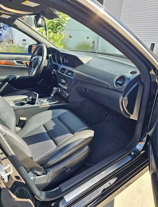 2013 Mercedes-Benz W204 C-Class - Image 13 of 15