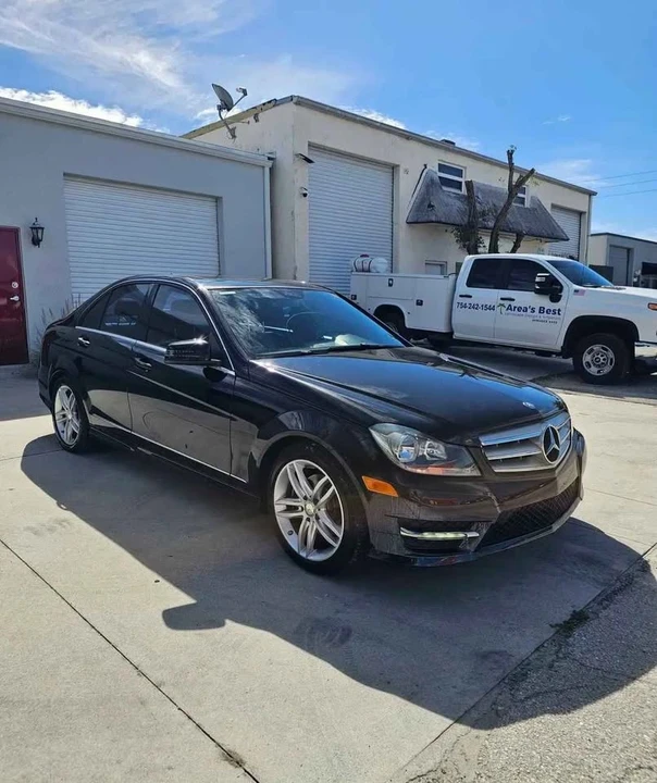 2013 Mercedes-Benz W204 C-Class - Image 10 of 15
