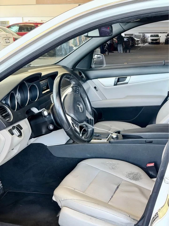 2013 Mercedes-Benz W204 C-Class - Image 10 of 13