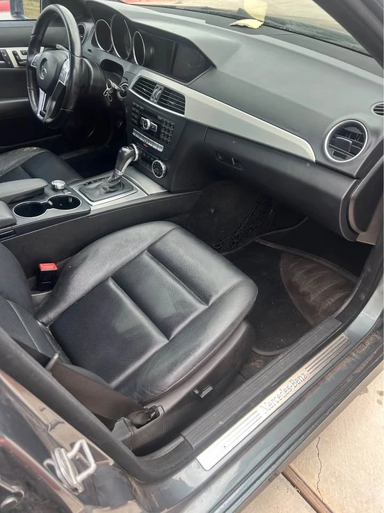 2013 Mercedes-Benz W204 C-Class - Image 12 of 15