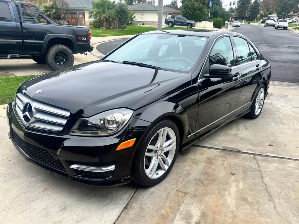 2013 Mercedes-Benz W204 C-Class - Image 2 of 8
