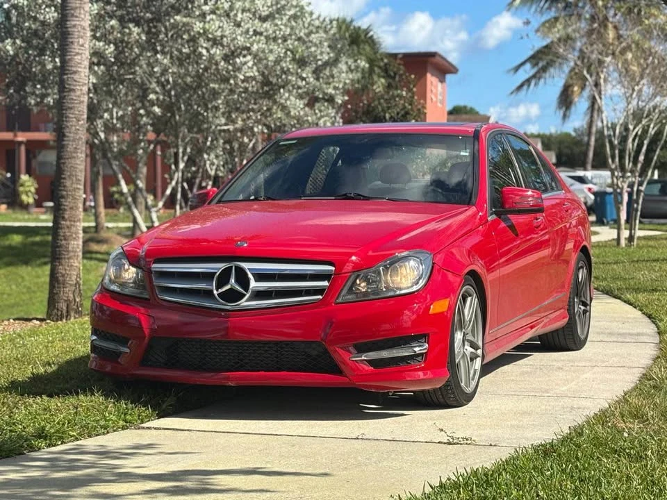 2013 Mercedes-Benz W204 C-Class - Image 2 of 18