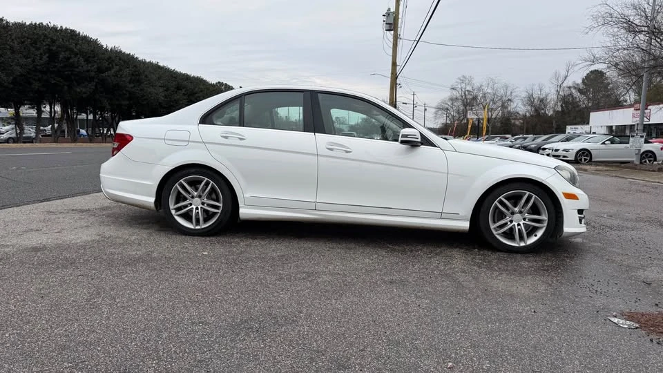 2013 Mercedes-Benz W204 C-Class - Image 4 of 14
