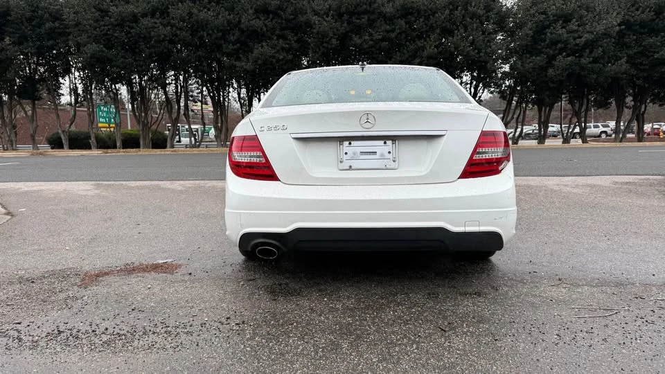 2013 Mercedes-Benz W204 C-Class - Image 6 of 14