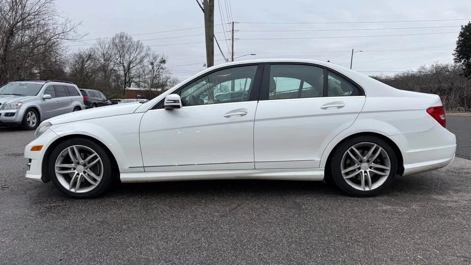 2013 Mercedes-Benz W204 C-Class - Image 5 of 14