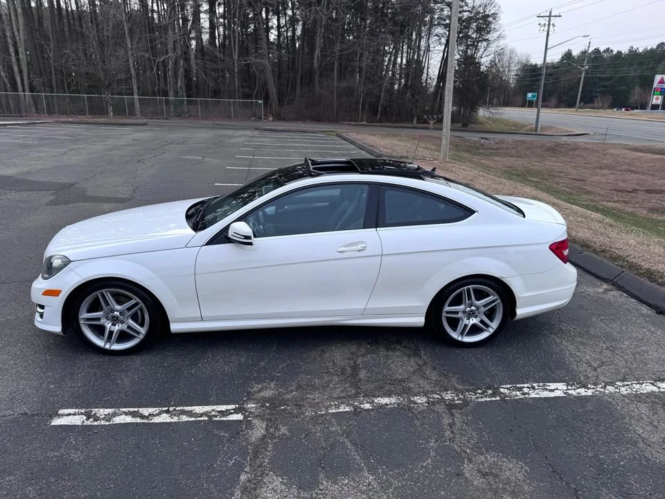 2013 Mercedes-Benz W204 C-Class - Image 4 of 10