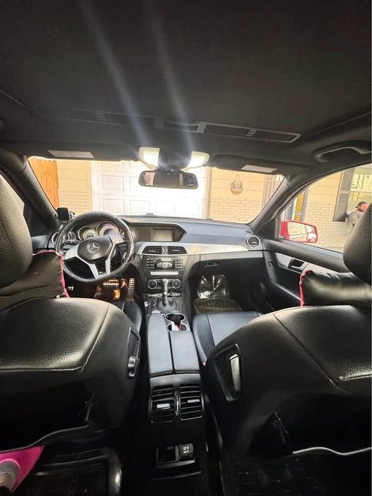 2013 Mercedes-Benz W204 C-Class - Image 4 of 12
