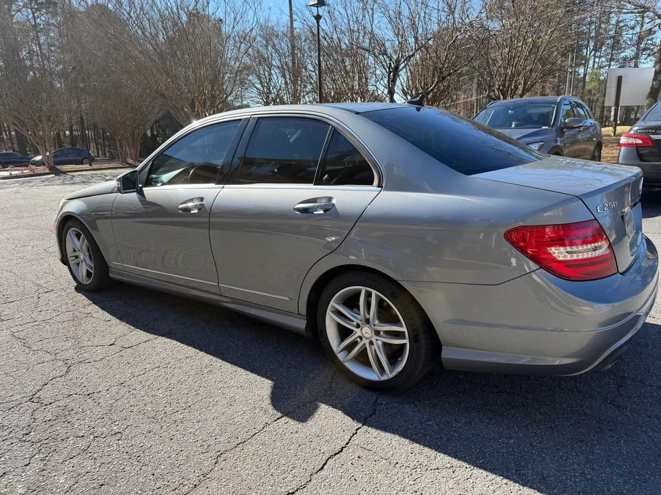 2013 Mercedes-Benz W204 C-Class - Image 3 of 15