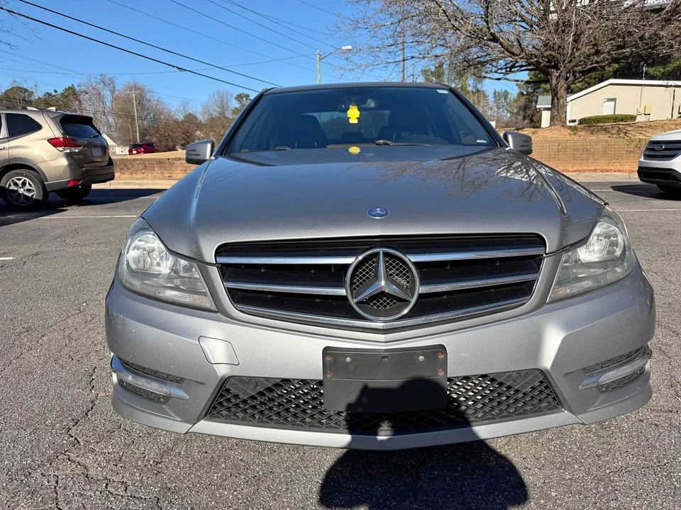 2013 Mercedes-Benz W204 C-Class - Image 2 of 15