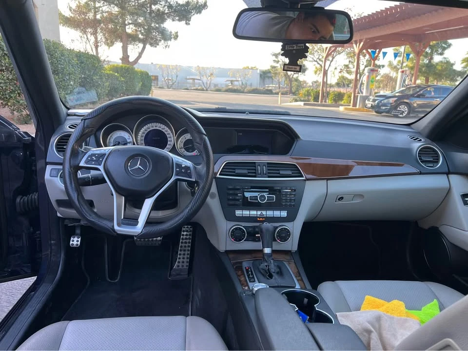 2013 Mercedes-Benz W204 C-Class - Image 9 of 12