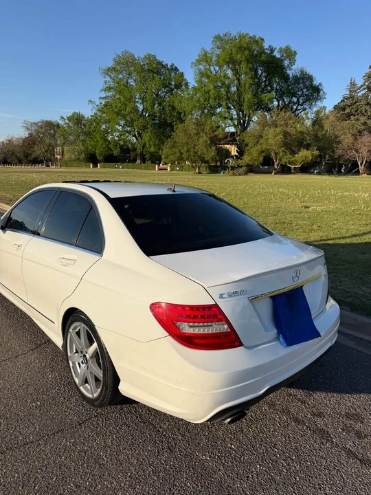 2013 Mercedes-Benz W204 C-Class - Image 6 of 9