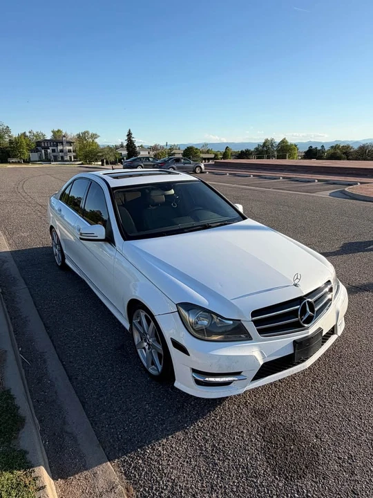 2013 Mercedes-Benz W204 C-Class - Image 3 of 9