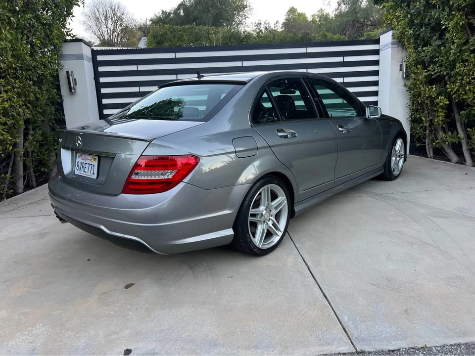 2013 Mercedes-Benz W204 C-Class - Image 8 of 17