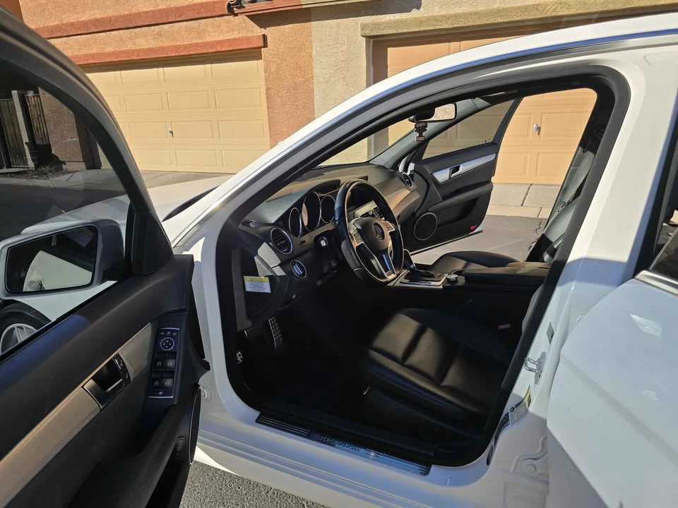 2013 Mercedes-Benz W204 C-Class - Image 9 of 14