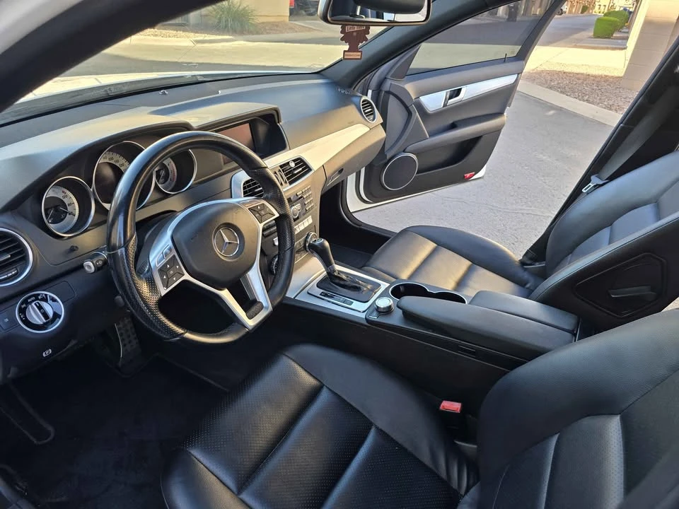 2013 Mercedes-Benz W204 C-Class - Image 12 of 14