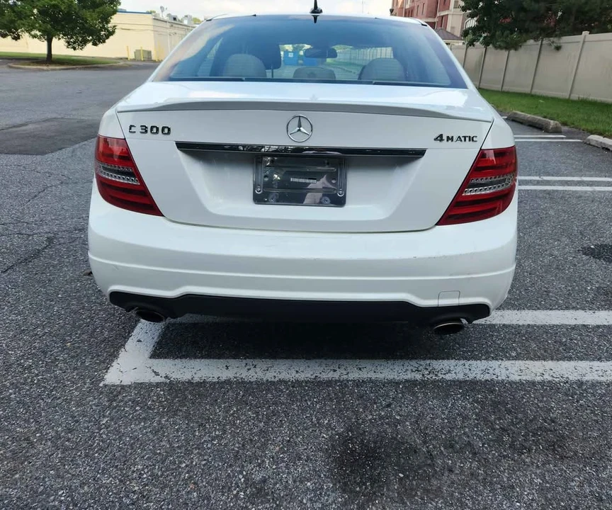 2013 Mercedes-Benz W204 C-Class - Image 5 of 9